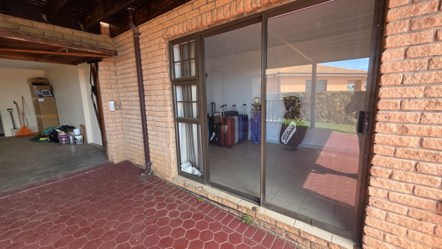 3 Bedroom Property for Sale in De Bakke Western Cape